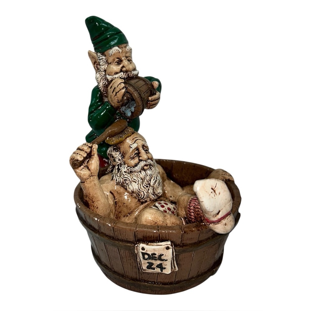 Eldorado MFG 1983 Gnome Elf Whimsical Christmas Rub-a-Dub Santa bath 8.5" READ